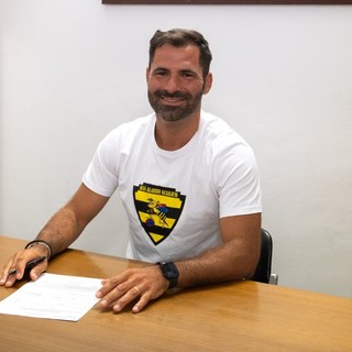 Calciomercato. Lenny Castagna è il nuovo centravanti delle vespe! Rinnova Gasco Calciomercato. Lenny Castagna è il nuovo centravanti delle vespe! Rinnova Gasco