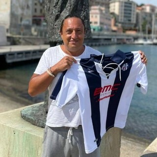 Calcio, Savona. 30 anni dopo riecco Simone Sinopia: "Si è chiuso un cerchio. Legino il campo per la prossima stagione? Probabile, ma serve una via d'uscita per la questione Bacigalupo"