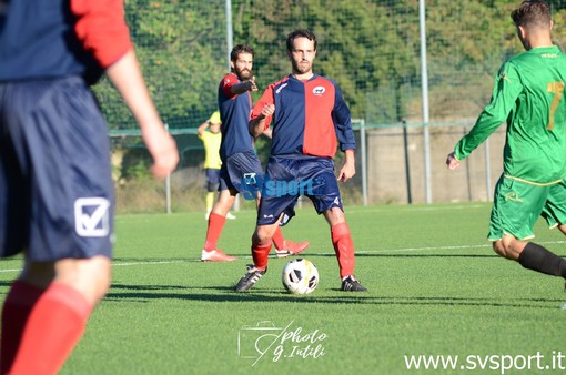 Calcio, Mallare. Non solo allenamenti sospesi, il dirigente responsabile non firmerà più il modulo anti covid Calcio, Mallare. Non solo allenamenti sospesi, il dirigente responsabile non firmerà più il modulo anti covid