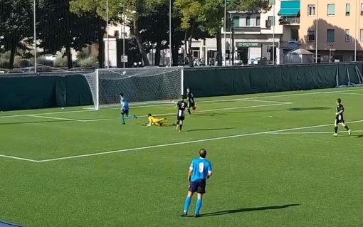 Calcio: gli highlights di Rapallo - Pietra Ligure (4-1), ai biancocelesti non basta Rovere