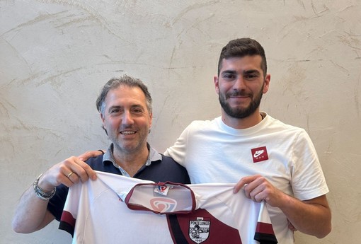 Calciomercato. Il Pontelungo annuncia il colpo in difesa, ha firmato Luca Corciulo Calciomercato. Il Pontelungo annuncia il colpo in difesa, ha firmato Luca Corciulo