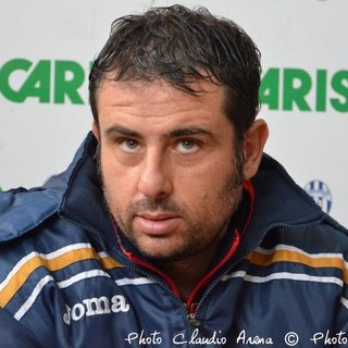 Calcio, Savona. Ninni Corda vola basso: "Tre punti per la salvezza"