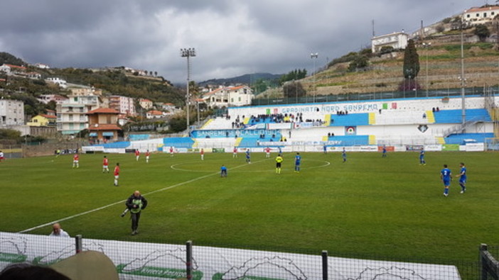 Calcio, Serie D. UFFICIALE: rinviata Sanremese-Borgosesia