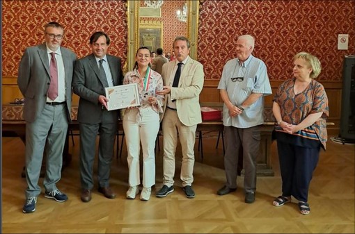 Savona. Oggi pomeriggio la Festa dell'Atleta dell'anno, la sezione Rinaldo Roggero premia Chiara Rebagliati Savona. Oggi pomeriggio la Festa dell'Atleta dell'anno, la sezione Rinaldo Roggero premia Chiara Rebagliati