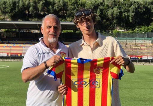 Calciomercato. Il Finale torna a muoversi in attacco, ha firmato Thomas Polito Calciomercato. Il Finale torna a muoversi in attacco, ha firmato Thomas Polito