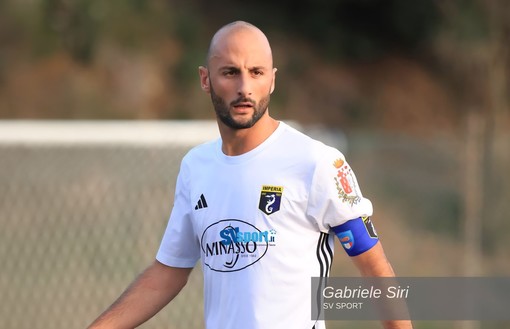 Calciomercato. Il Pietra Ligure tenta il colpo dell'estate, obiettivo su Beppe Giglio Calciomercato. Il Pietra Ligure tenta il colpo dell'estate, obiettivo su Beppe Giglio