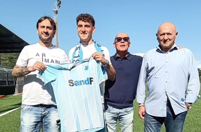Calciomercato, Albissole. Matteo Rolandi è ceramista, l'ex Vado arriva al Faraggiana Calciomercato, Albissole. Matteo Rolandi è ceramista, l'ex Vado arriva al Faraggiana