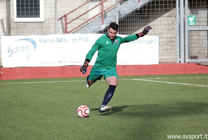 Calciomercato. Matteo Luppi passa a levante, sarà il portiere del Rapallo Ruentes Calciomercato. Matteo Luppi passa a levante, sarà il portiere del Rapallo Ruentes