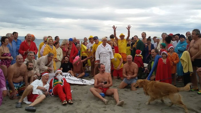 Albenga: oltre 100 temerari non si sono sottratti al tradizionale cimento