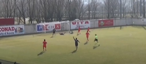 Calcio. Vado. Aperi arriva a quota 14. Ecco il gol di ieri pomeriggio decisivo per il successo sul Pont Donnaz (VIDEO)