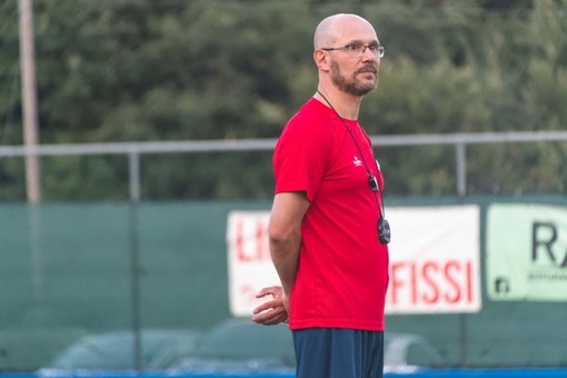 Calcio, Ceriale. Vittoria contro la Baia con il brivido finale, Mambrin: "Cinque minuti di blackout, dobbiamo lavorarci su" Calcio, Ceriale. Vittoria contro la Baia con il brivido finale, Mambrin: "Cinque minuti di blackout, dobbiamo lavorarci su"