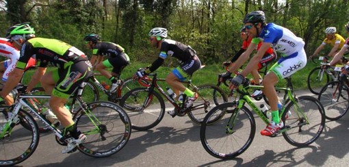 Ciclismo; si scaldano i pedali per il Giro dell'Appennino