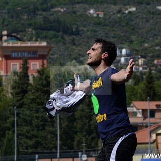 Calcio, Albenga. Il club prende le distanze da Giovanni Mela: "L'espulsione ha inficiato sull'andamento della partita, il nostro club non ha colore politico"