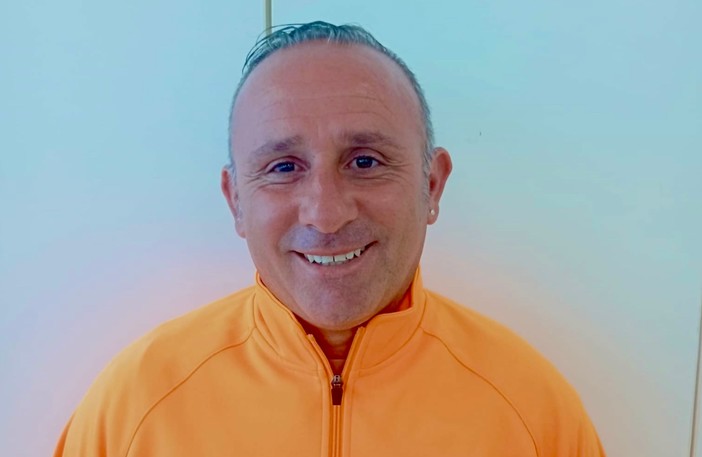 Calcio, Ospedaletti. Il dt Carmelo Luci lancia i giovani orange: "Tanti sono pronti per l'esordio tra i grandi" Calcio, Ospedaletti. Il dt Carmelo Luci lancia i giovani orange: "Tanti sono pronti per l'esordio tra i grandi"