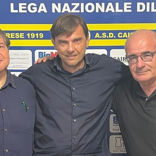 Calcio, Bertone si accommiata dai gialloblu: "Tre anni fa mi opposi alla fusione con l'Albissola, ora spalanco le porte a Fabio Boveri" Calcio, Bertone si accommiata dai gialloblu: "Tre anni fa mi opposi alla fusione con l'Albissola, ora spalanco le porte a Fabio Boveri"