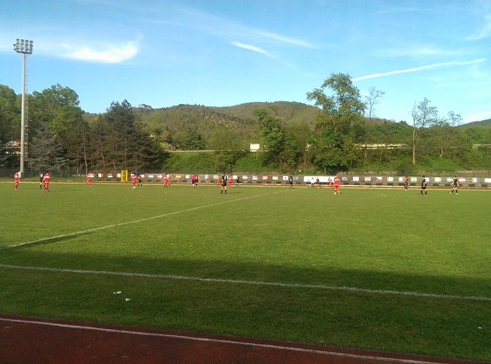 Calcio, Cairese. Centallo piegato dal gol di Sava, la squadra di Solari si impone 1-0