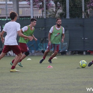 Calcio, Veloce. Carro e Sofia regalano i primi tre punti stagionali, ma sono stati tanti gli under scesi in campo nella formazione granata