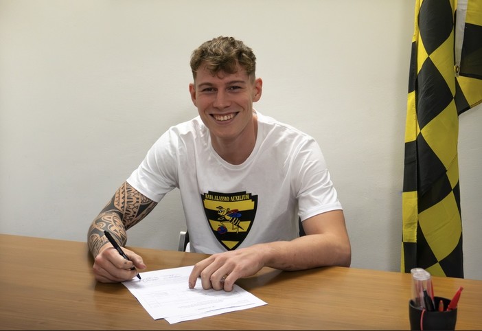 Calciomercato. Simone Perrier torna alla Baia Alassio, confermato Gibilaro Calciomercato. Simone Perrier torna alla Baia Alassio, confermato Gibilaro