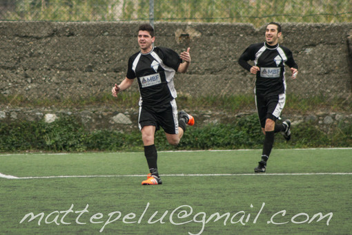 Calcio, Albissola. Saviozzi tira dritto: "Ci siamo limitati a giocare nell'orario indicato dalla Federazione" Calcio, Albissola. Saviozzi tira dritto: "Ci siamo limitati a giocare nell'orario indicato dalla Federazione"