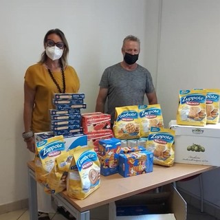 Calcio, Pietra Ligure. I fondi raccolti nell'amichevole con la Sanremese sono stati consegnati ai servizi sociali cittadini