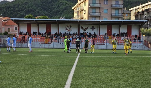 Calcio. Lo Sciarbo &amp; Cogo punisce gli errori e i limiti della Spotornese, i biancocelesti retrocedono in Seconda Categoria