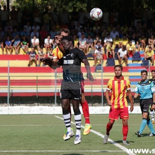 Calciomercato, Serie D. Raffica di conferme per la Lavagnese, Fonjock, Croci e Cirrincione restano in bianconero Calciomercato, Serie D. Raffica di conferme per la Lavagnese, Fonjock, Croci e Cirrincione restano in bianconero