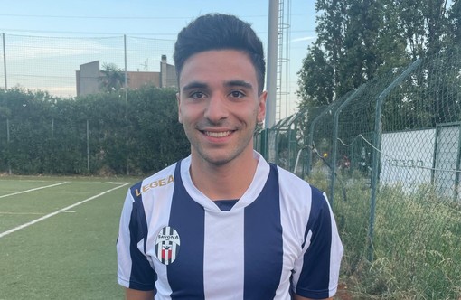 Calciomercato. Lorenzo Gaggero ritorna al Savona, l'esterno classe 2002 annunciato dagli Striscioni Calciomercato. Lorenzo Gaggero ritorna al Savona, l'esterno classe 2002 annunciato dagli Striscioni