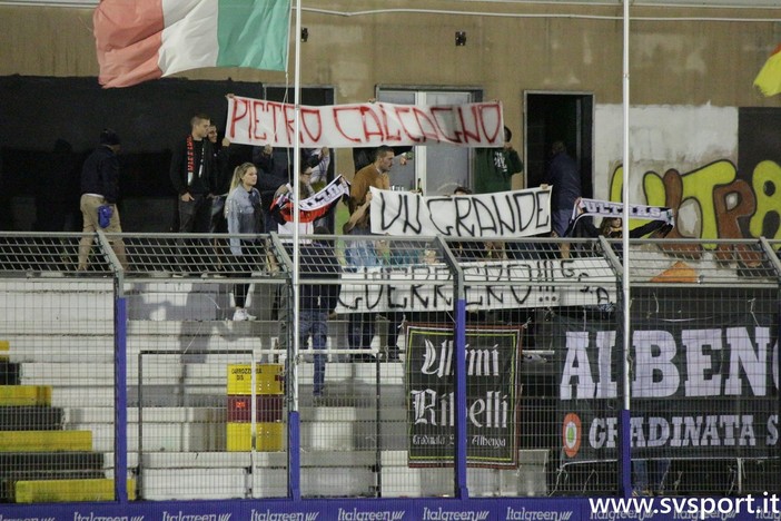 Calcio, Albenga. Il tributo della Gradinata Sud a Pietro Calcagno: &quot;Grande guerriero&quot;