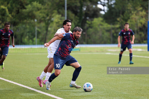 Calcio, Vado. Ciccone chiama l'ultimo step: "Sappiamo perchè siamo stati scelti, miglioriamo nella gestione della gara" (VIDEO) Calcio, Vado. Ciccone chiama l'ultimo step: "Sappiamo perchè siamo stati scelti, miglioriamo nella gestione della gara" (VIDEO)