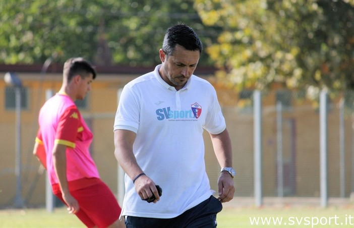 Calcio, Vado. Solari punta la Sanremese: "Squadra forte, ma come tutti hanno dei difetti. Starà a noi metterli in luce"