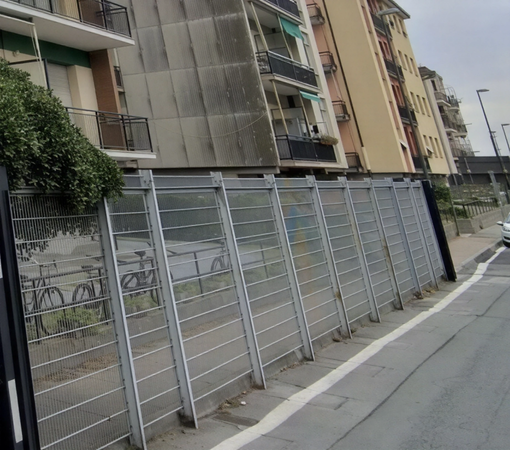 Savona, cancellate di via Cadorna per la sicurezza dello Stadio Bacigalupo, il Comune ne discute la possibile rimozione Savona, cancellate di via Cadorna per la sicurezza dello Stadio Bacigalupo, il Comune ne discute la possibile rimozione