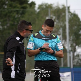 Calcio, Eccellenza: domani il turno infrasettimanale, le terne designate Calcio, Eccellenza: domani il turno infrasettimanale, le terne designate