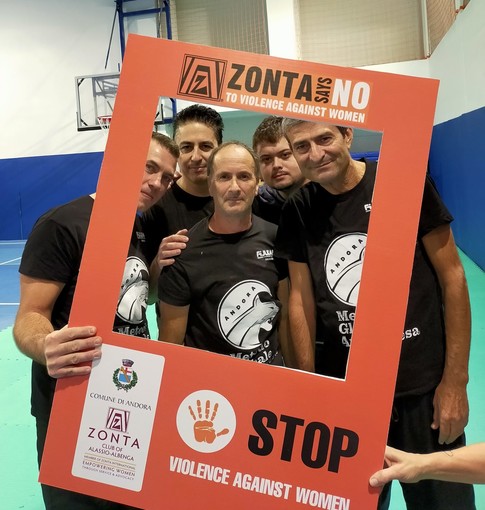 Arti marziali. Scuola Wado Ryu Karate Andora, grande successo per il Corso di difesa personale femminile Arti marziali. Scuola Wado Ryu Karate Andora, grande successo per il Corso di difesa personale femminile