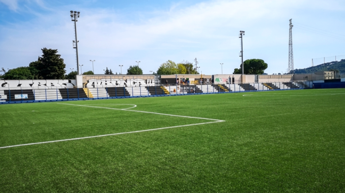 Calcio | Ad Albenga potrebbe sorgere un nuovo campo, summit al Riva per l'installazione di un secondo sintetico