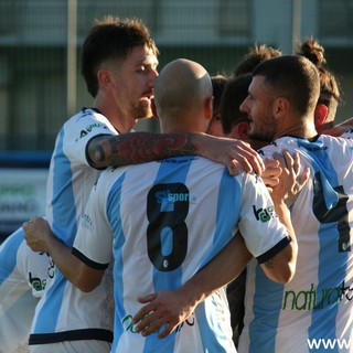 Calcio, Coppa Italia di Eccellenza | Alle 15:00 il storico esordio del Pietra Ligure, primo round contro la Solbiatese