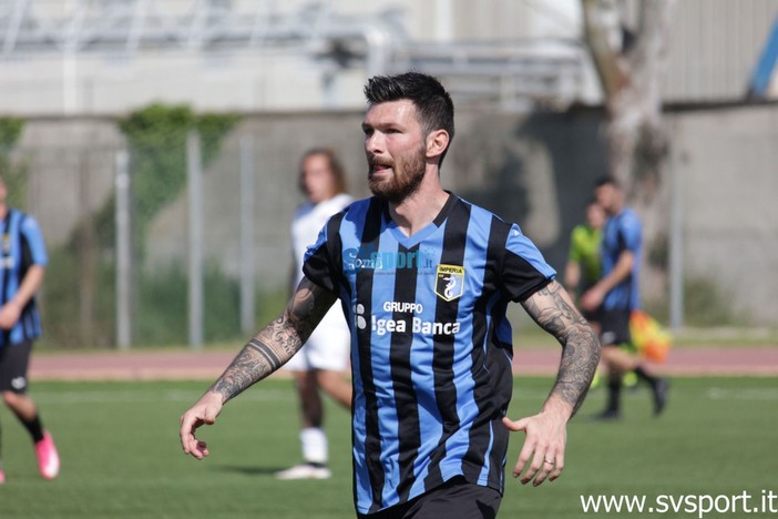 Calcio, Imperia. Davide Sancinito senza ipocrisie: "L'esultanza contro il Vado? C'è un perchè" Calcio, Imperia. Davide Sancinito senza ipocrisie: "L'esultanza contro il Vado? C'è un perchè"