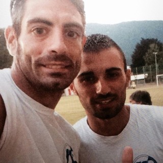 Sergio Fanelli insieme a Ivano Sorrentino, attaccante dell'Ascona e fratello di Stefano, portiere del Palermo Sergio Fanelli insieme a Ivano Sorrentino, attaccante dell'Ascona e fratello di Stefano, portiere del Palermo