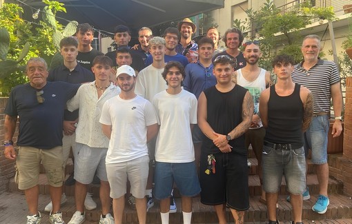 Calcio, Giusvalla. Primo raduno per i gialloazzurri, sono quindici i giocatori già a disposizione di mister Cavallaro Calcio, Giusvalla. Primo raduno per i gialloazzurri, sono quindici i giocatori già a disposizione di mister Cavallaro