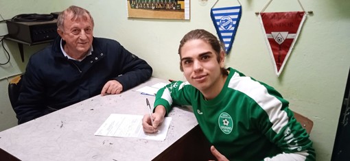 Calcio, Bragno. Il 3-1 sulla Baia regala una classifica più serena. Inserito in rosa William Monte Calcio, Bragno. Il 3-1 sulla Baia regala una classifica più serena. Inserito in rosa William Monte