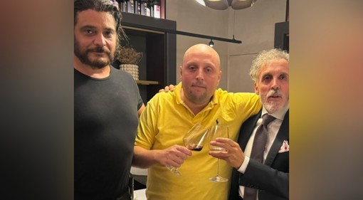 Simone Marinelli insieme all'avvocato Massimo Cittadino e Andrea Agostino