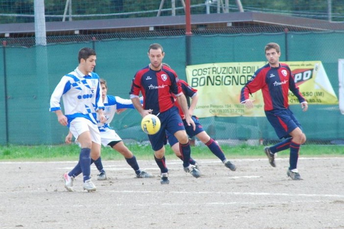 Calcio. Prima Categoria: il recupero tra Altarese e Camporosso fissato per domani sera