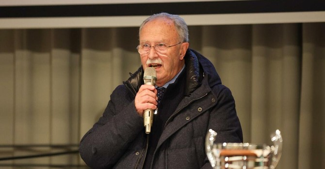 Calcio. Gli auguri per le festività pasquali da Franco Rebella