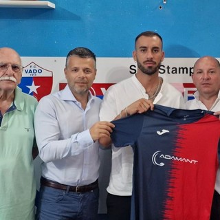 FOTONOTIZIA: Diego Vita al &quot;Chittolina&quot;,  è ufficialmente un nuovo giocatore del Vado