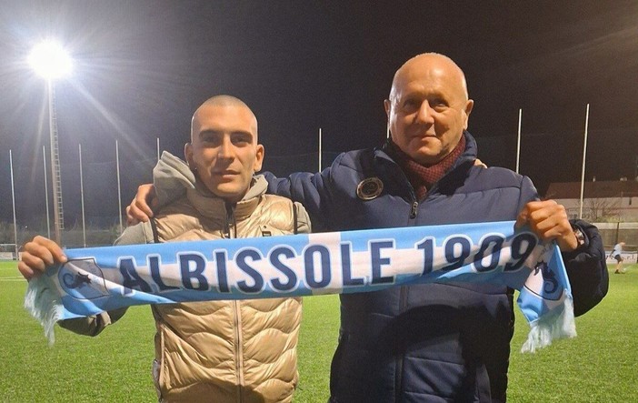 Calciomercato. Thomas Basso ritrova mister Cattardico, nuova energia per il centrocampo dell'Albissole Calciomercato. Thomas Basso ritrova mister Cattardico, nuova energia per il centrocampo dell'Albissole