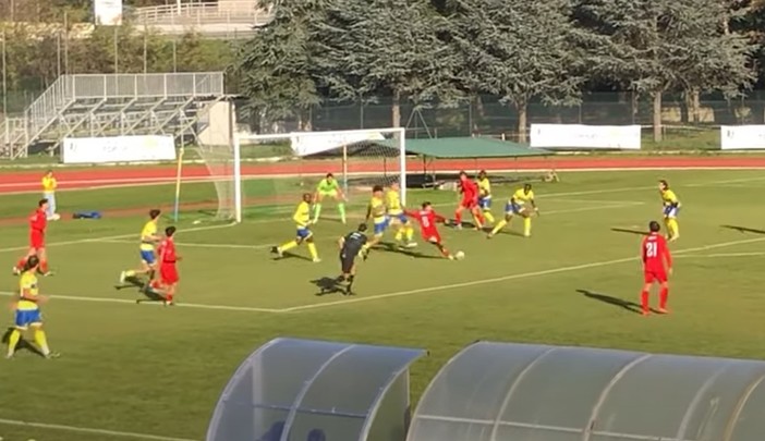 Calcio, Cairese. Difesa ok, ma con l'Oltrepo' le polveri restano bagnate (LA SINTESI) Calcio, Cairese. Difesa ok, ma con l'Oltrepo' le polveri restano bagnate (LA SINTESI)