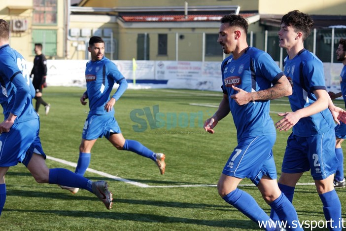 Calcio, Vado. Il Borgosesia dopo il recupero resta appaiato ai rossoblu, ma si riavvicina il Fossano (LA NUOVA CLASSIFICA)