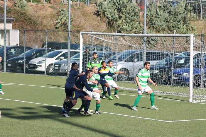 Calcio, Legino. Sette minuti e subito un eurogol. Che esordio per Prinzi! "Il segreto? Credere in ciò che si fa"