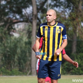 Calcio | Giuliano Lobascio si mette alle spalle l'infortunio al crociato, domenica il nuovo esordio contro il Pietra Ligure