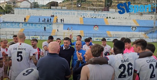 Calcio, Vado. Triplice fischio, inizia la festa per la vittoria dei Playoff (VIDEO) Calcio, Vado. Triplice fischio, inizia la festa per la vittoria dei Playoff (VIDEO)