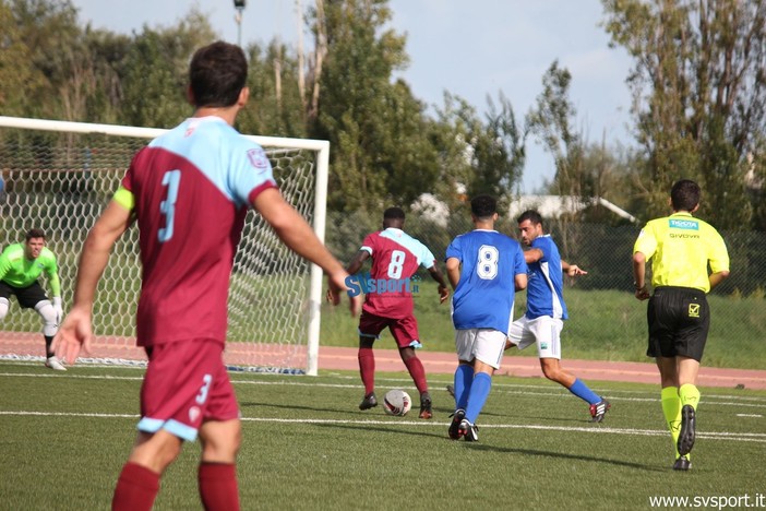 Calcio, Prima Categoria B. Sabato in campo per la Vadese, azzurrogranata ad Arenzano per lenire un finale di 2024 difficile